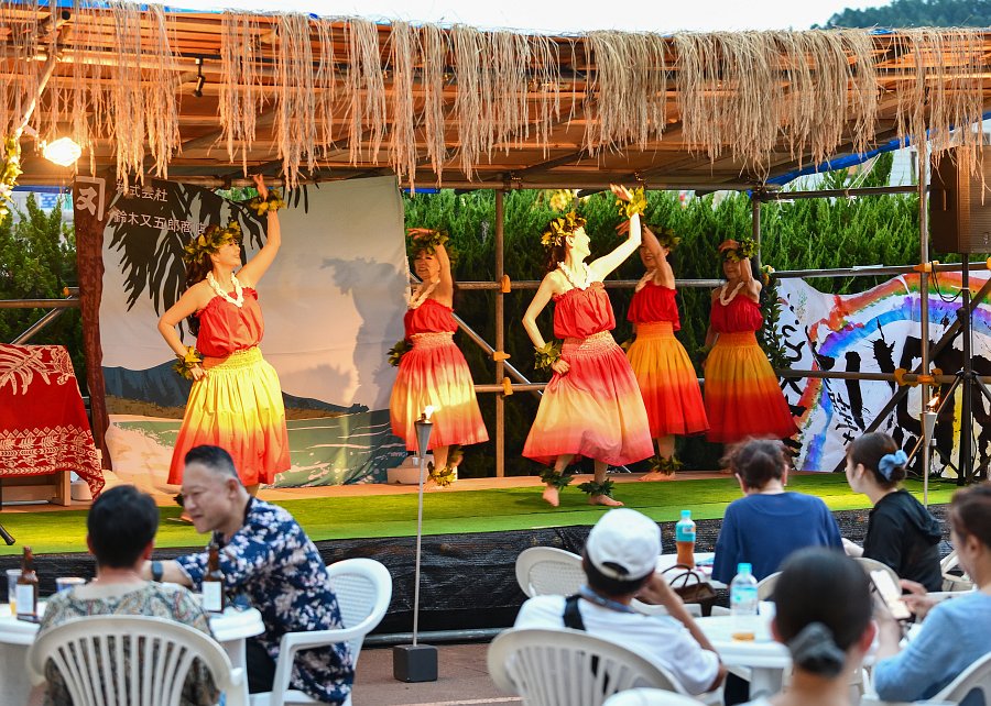 アロハゆざわ フラダンスショー・ウクレレ生演奏１